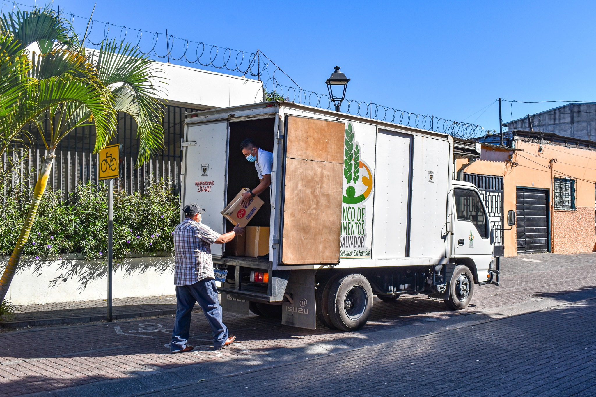 El Salvador food banks